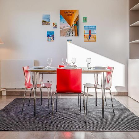 Apartment Les Arts-2 By Interhome Deauville Eksteriør billede
